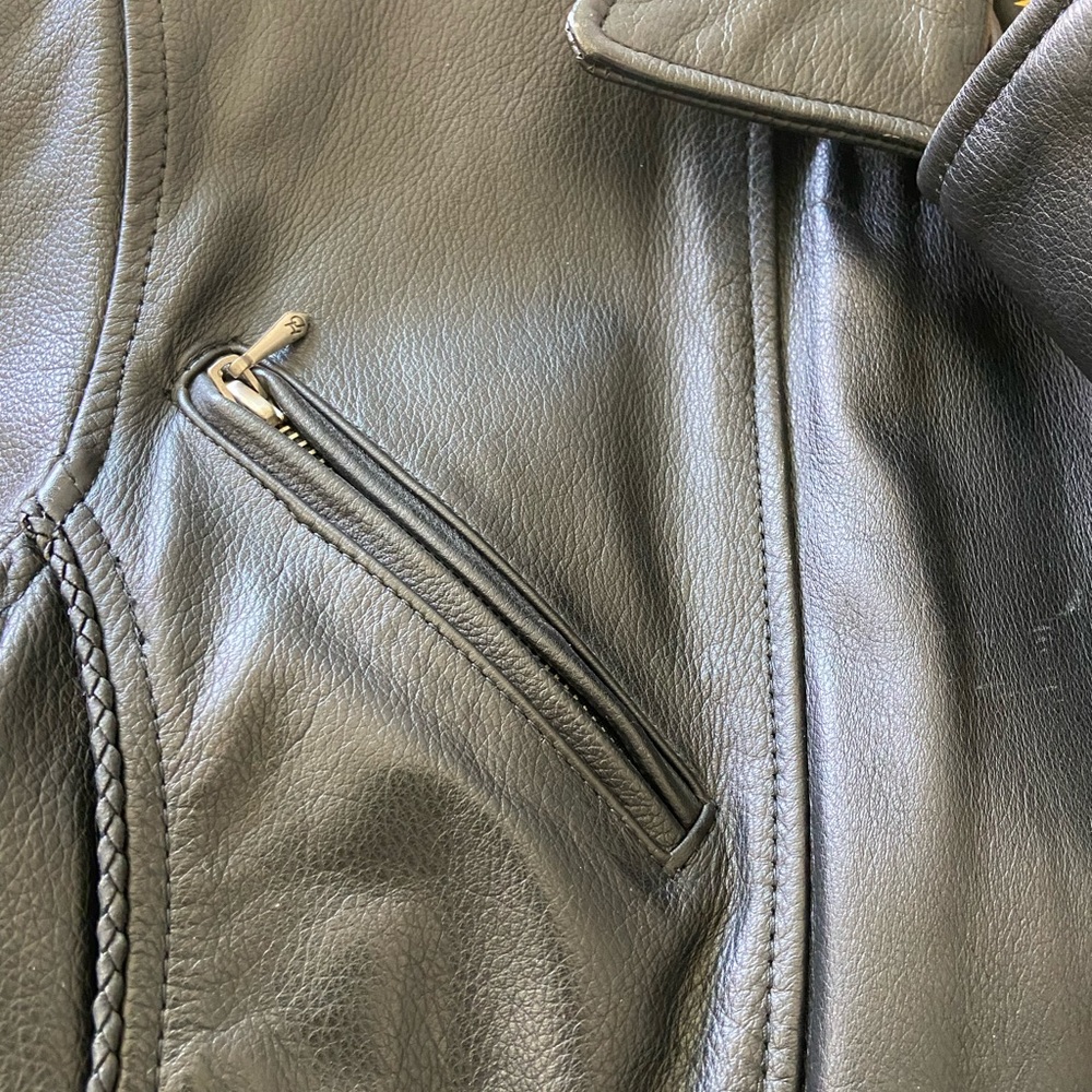 Harley-Davidson Black Leather Biker Jacket with Silver Hardware - Picture 3 of 7